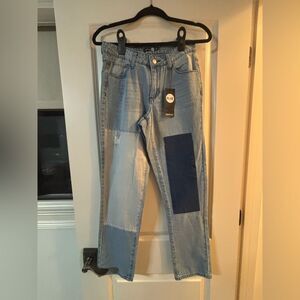 ⭐️ 5 For $25 Boohoo Blue NWT Patchwork Jeans (4)